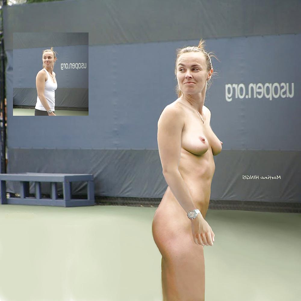25P Tennis women nude on court fake