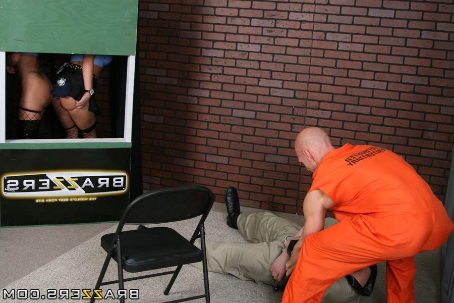 16P Tory Lane and Mya Nichole get one on one with a jailbird's cock