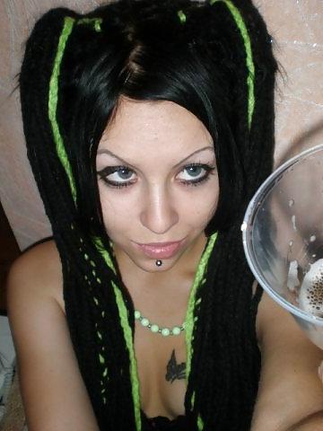 25P Gothic,emo girl