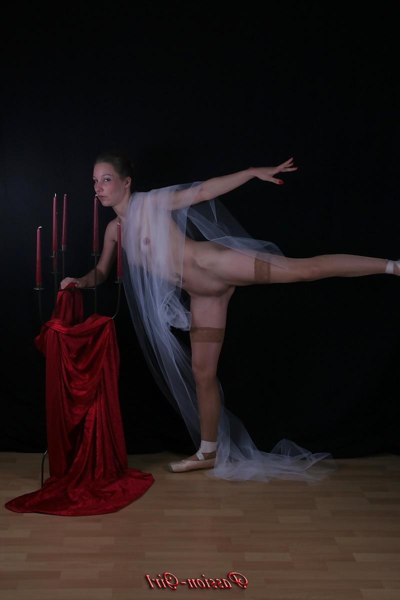 25P Erotic Ballet II - Passion-Girl German Amateur