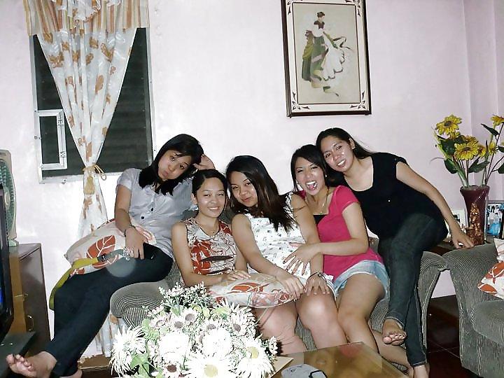 25P Pinay panty peeks (part 6)