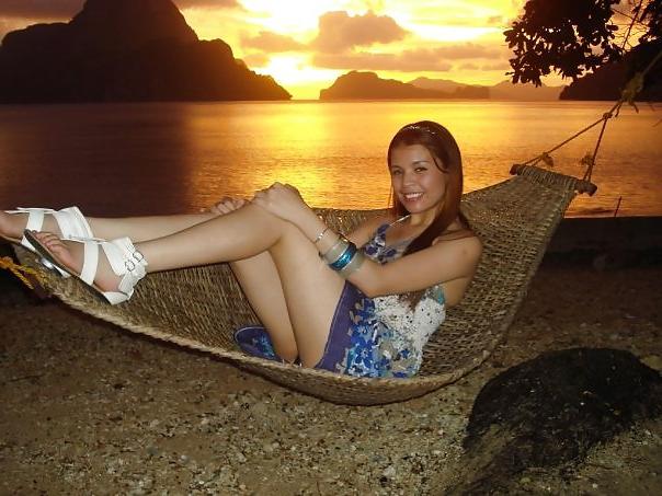 25P Pinay panty peeks (part 6)
