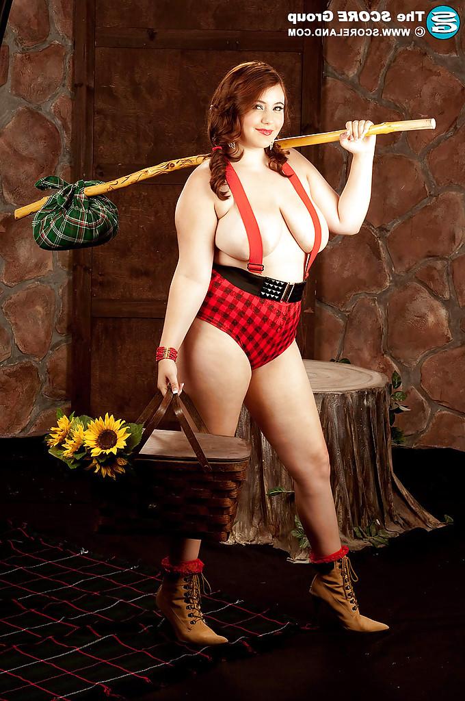 16P Busty redhead fatty Lexi Summers showed us her fantastic body in sexy red lingerie.