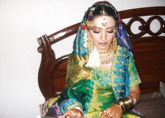 25P DESI, INDIAN, PAKI, ASSES, BOOBS, BABES