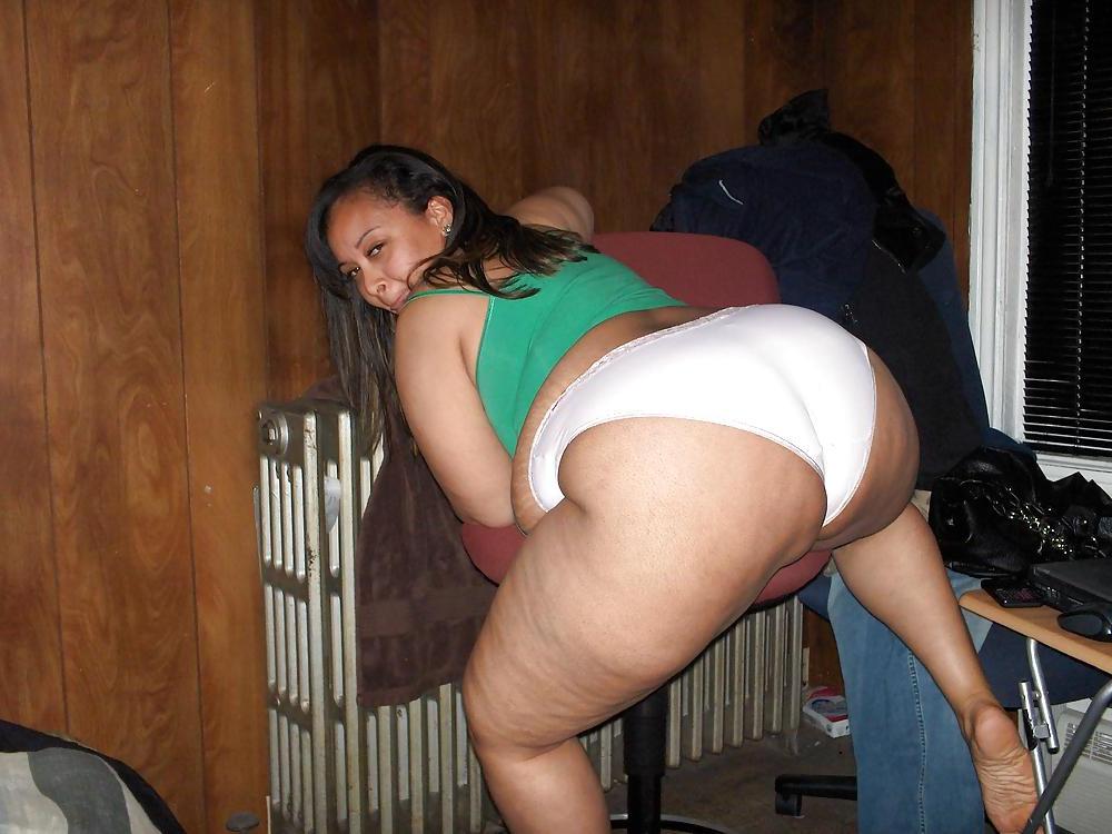 9P Big booty lightskinned girl Uploaded by andrewBBWLover