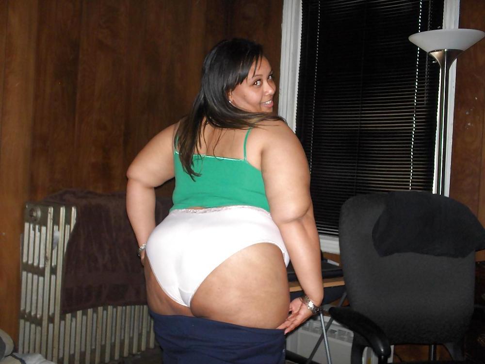9P Big booty lightskinned girl Uploaded by andrewBBWLover