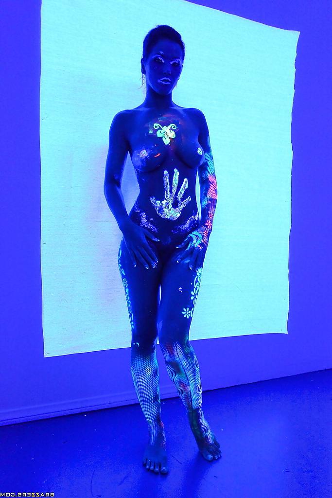 16P Angel Dark has her sexy booty and tits prettified with glowing bodyart