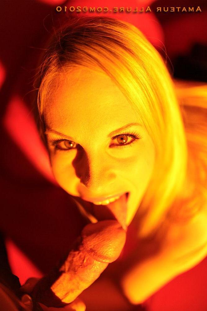 16P Gorgeous blonde babe Aimee Addison blows a cock for cum