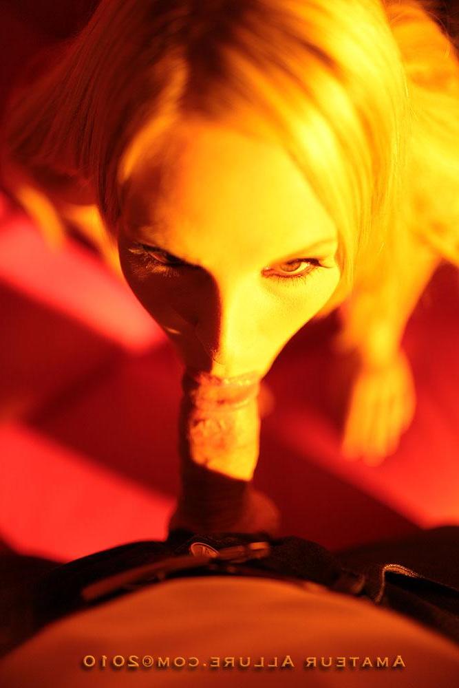 16P Gorgeous blonde babe Aimee Addison blows a cock for cum