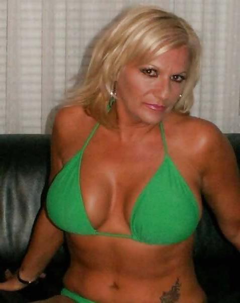 19P Mature Blonde Big Boobs