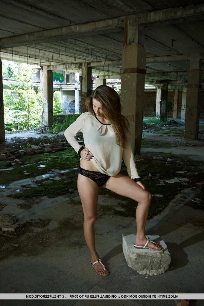16P Brunette beauty Alice Smith fingers her tight pussy under a bridge