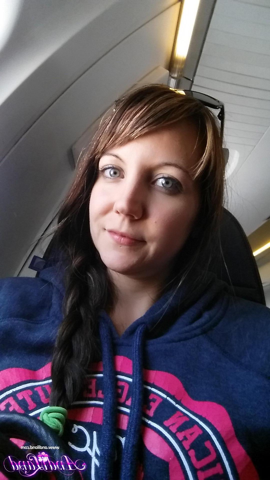 15P Andi Land shares various candids of her time in Cali