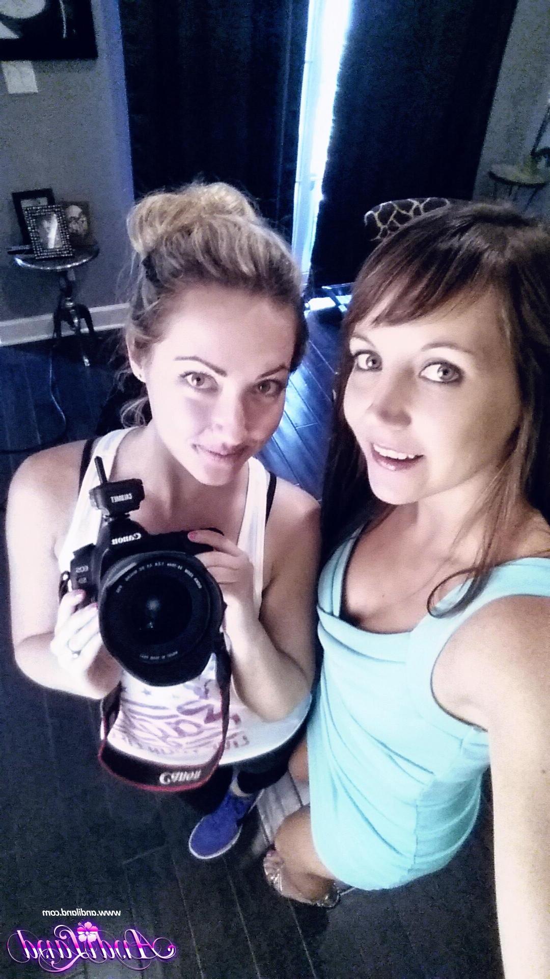 15P Andi Land shares various candids of her time in Cali