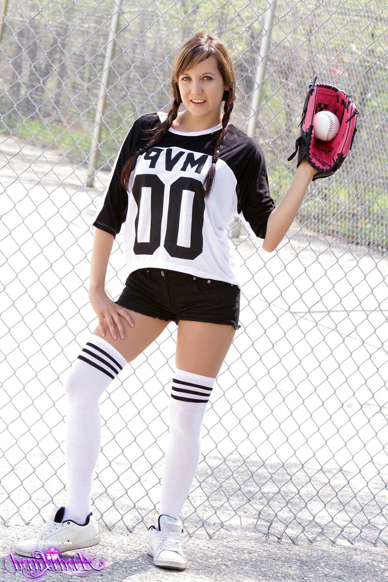 15P Beautiful girl Andi Land distracts you with her pussy while playing ball