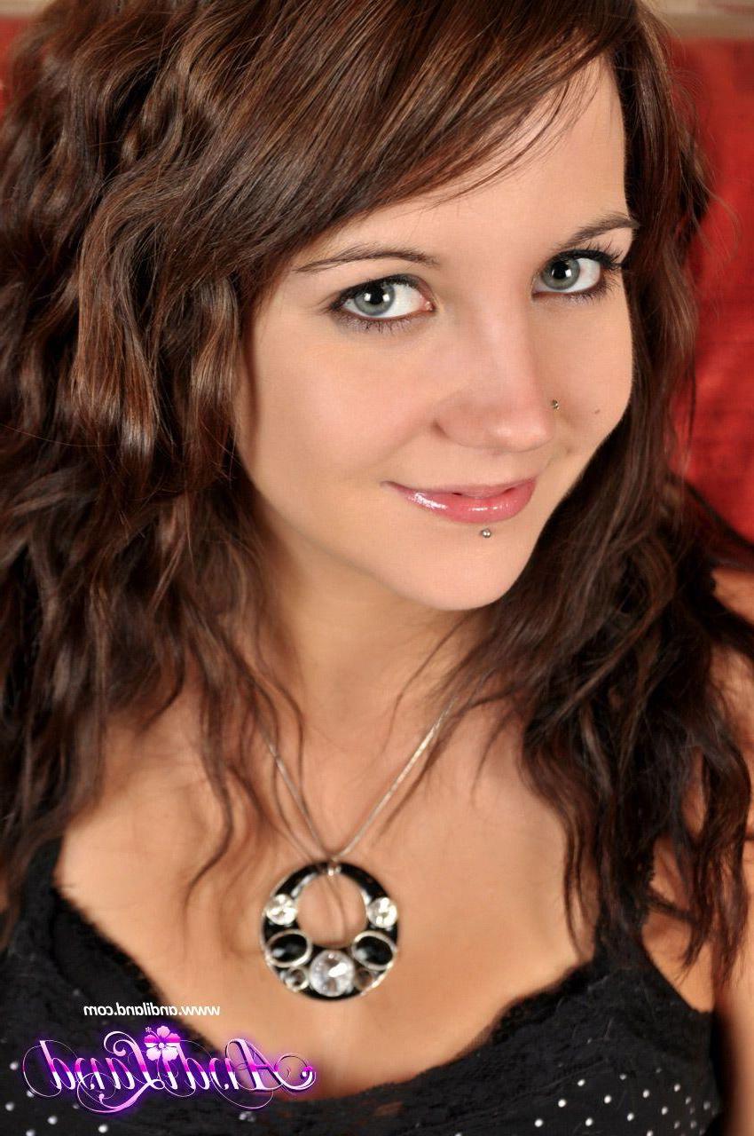 15P Pictures of Andi stripping for you
