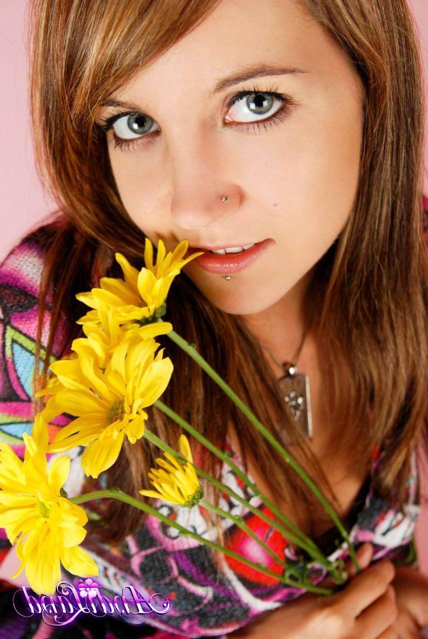 15P Pictures of teen hottie Andi Land stripping for your pleasure