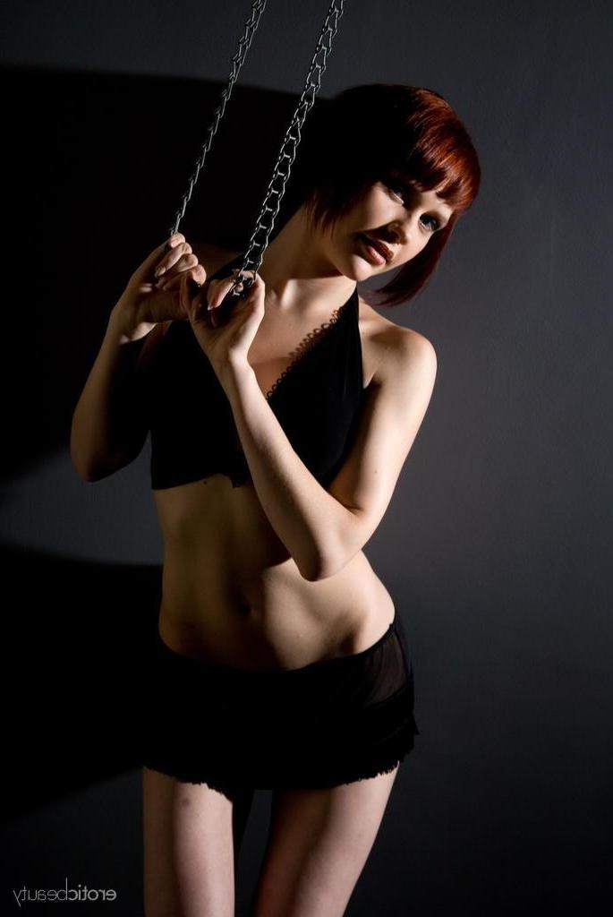 16P Redhead model Anelie A exposes her hot body just for you