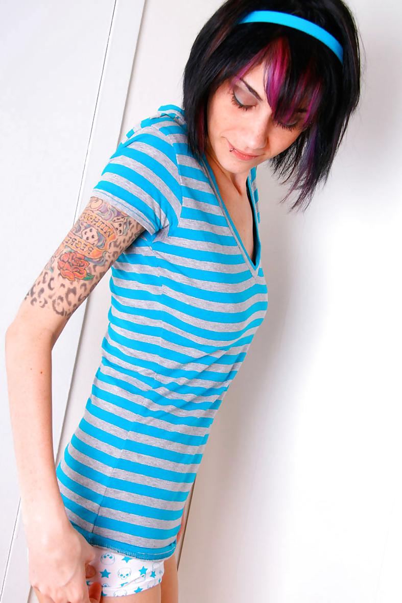 18P Russian Girls Emo st3