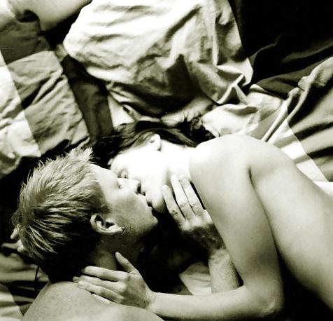 25P Erotic Sensual Kisses in Black&White - Session 3