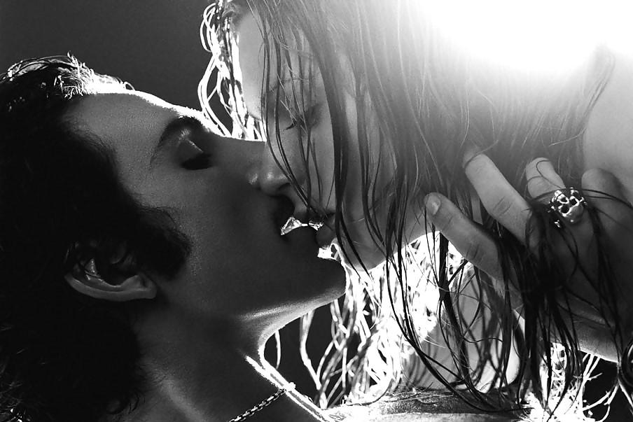 25P Erotic Sensual Kisses in Black&White - Session 3