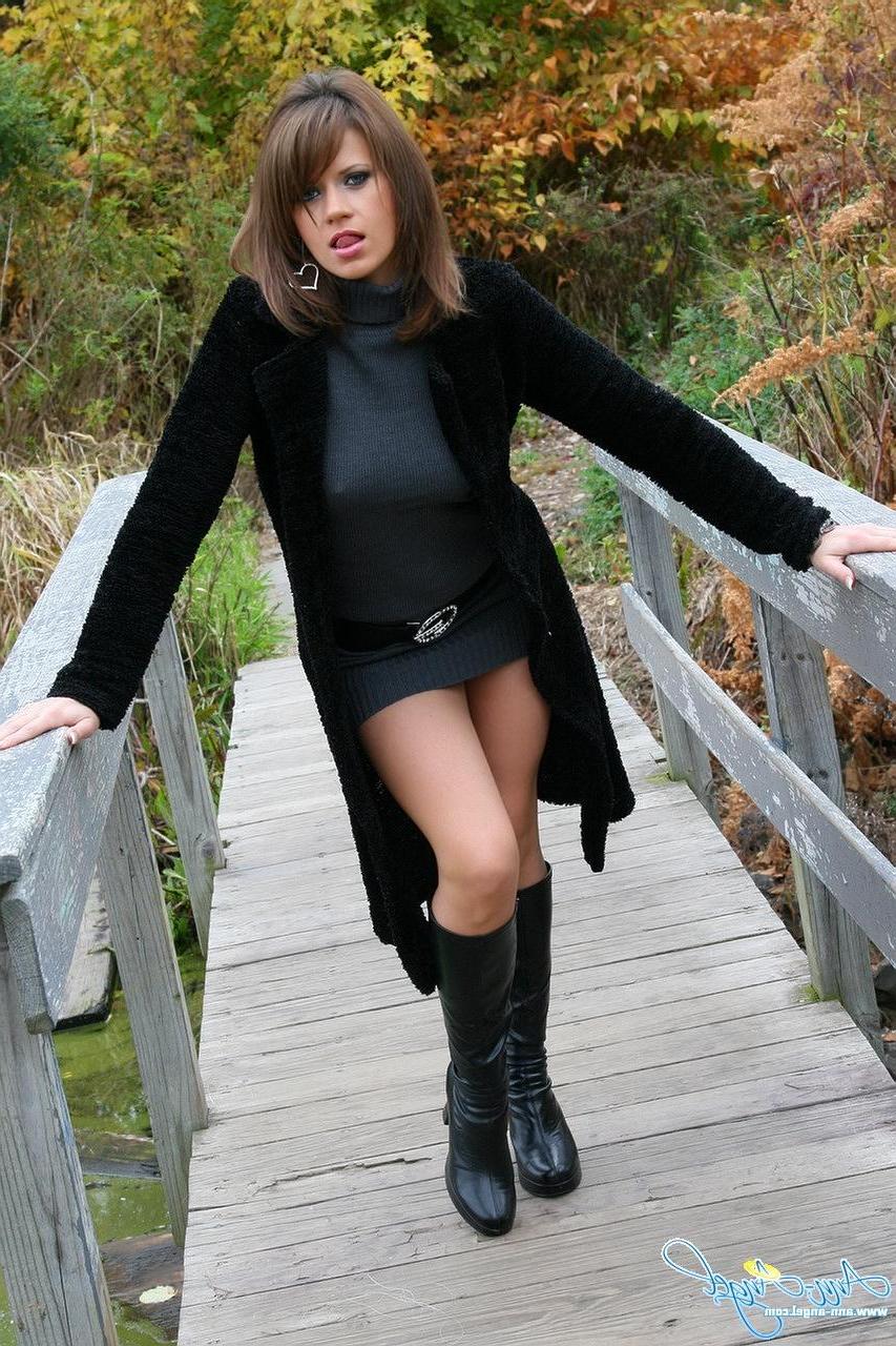 16P Pictures of brunette teen Ann Angel showing you up her skirt