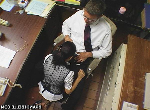 16P Pictures of Brandi Belle giving her boss pleasure