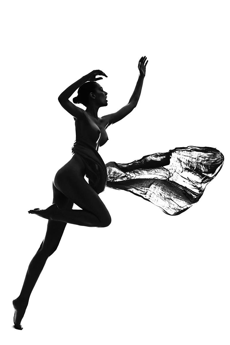 12P Erotic Imagery