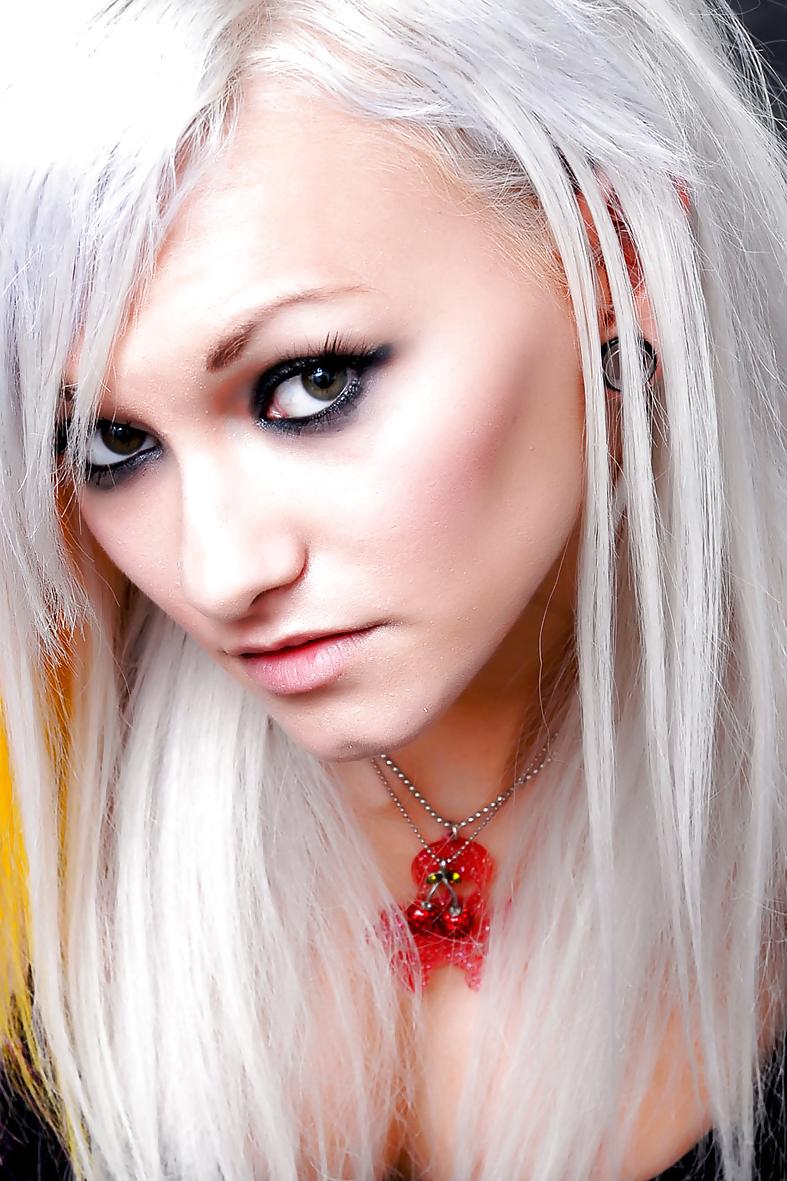 11P Russian Girls Emo st5
