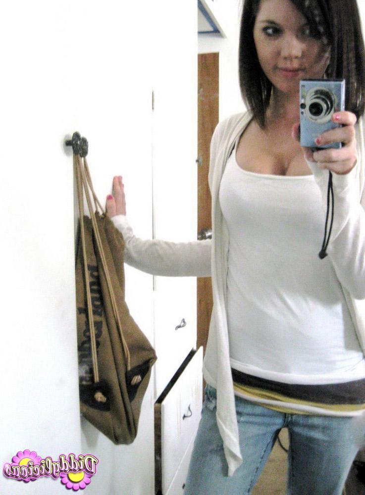12P Horny teen Diddy takes pictures of her juicy tits in the mirror
