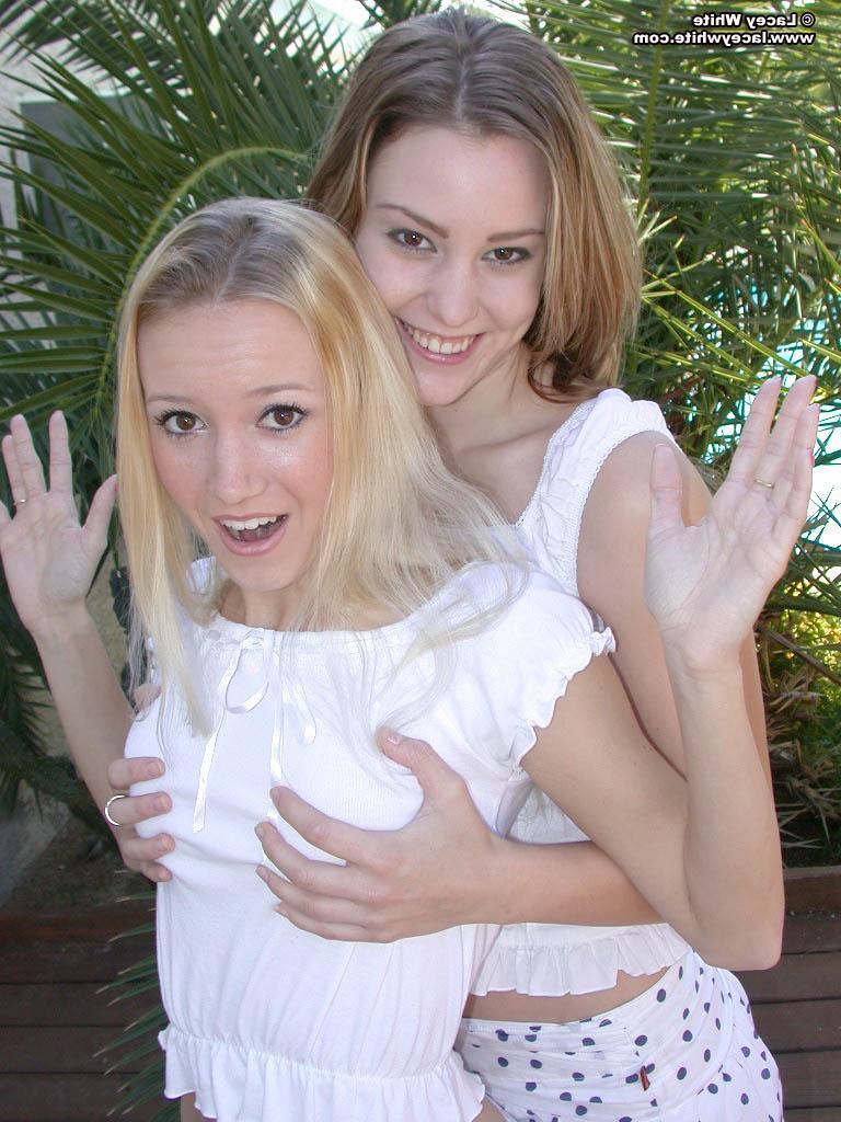 20P Pictures of 2 teens stripping each other outside