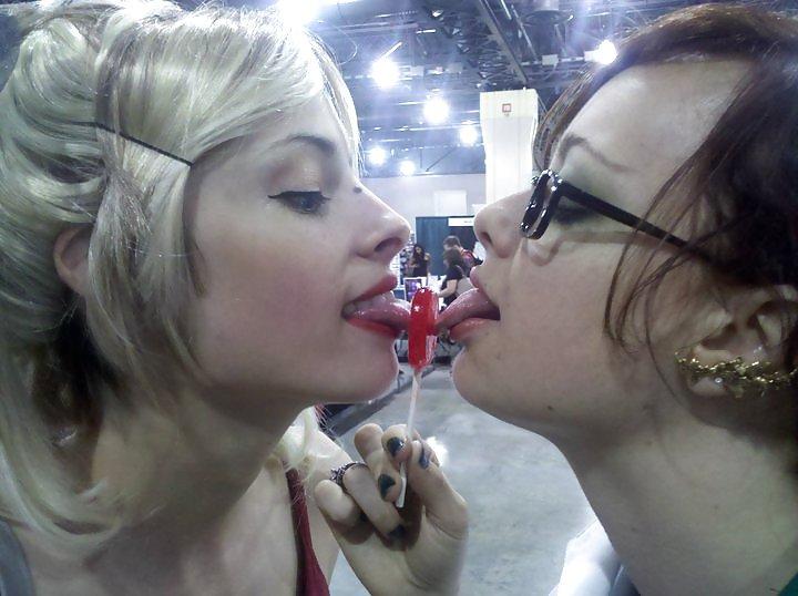 25P Facebook SLUTS