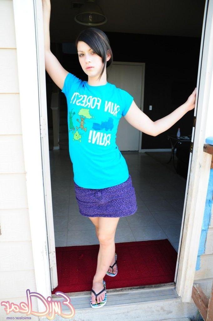 20P Pictures of Emi Clear stripping in the doorway