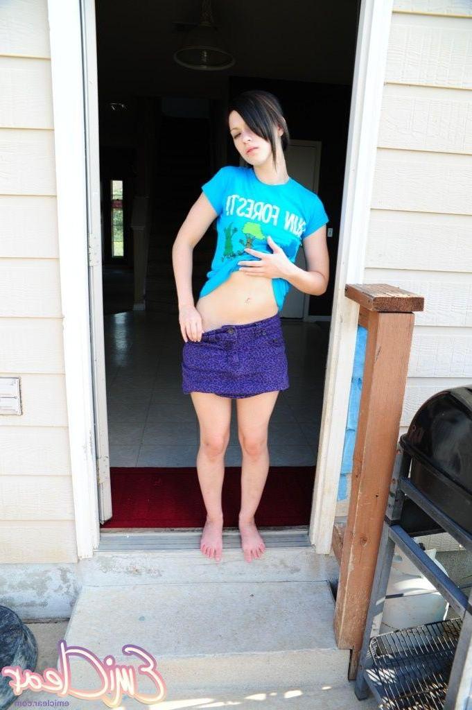 20P Pictures of Emi Clear stripping in the doorway