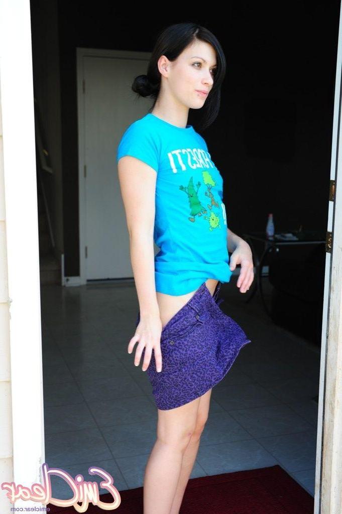 20P Pictures of Emi Clear stripping in the doorway