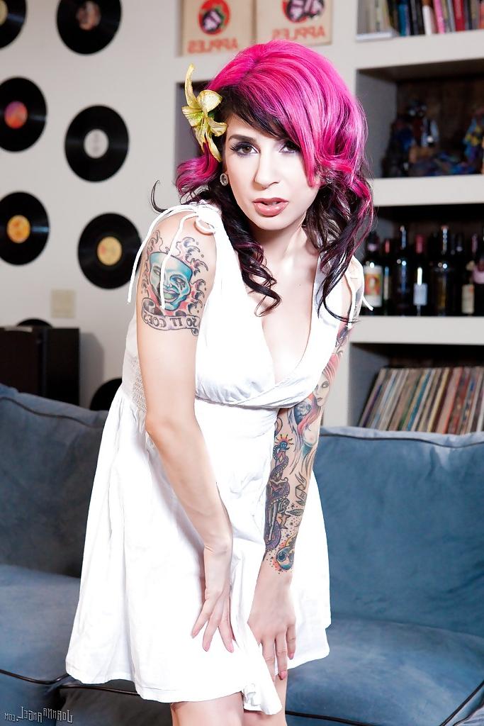 16P Smoking hot emo babe Joanna Angel is playing with her toy