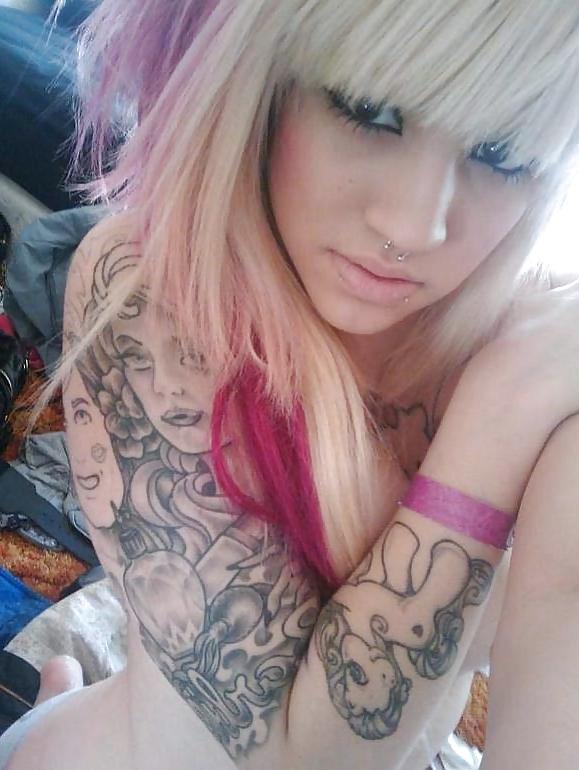 25P Moshe Loves Hot Teen Emo Girls