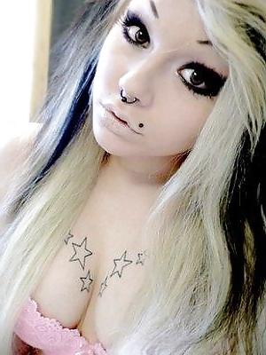 25P Moshe Loves Hot Teen Emo Girls