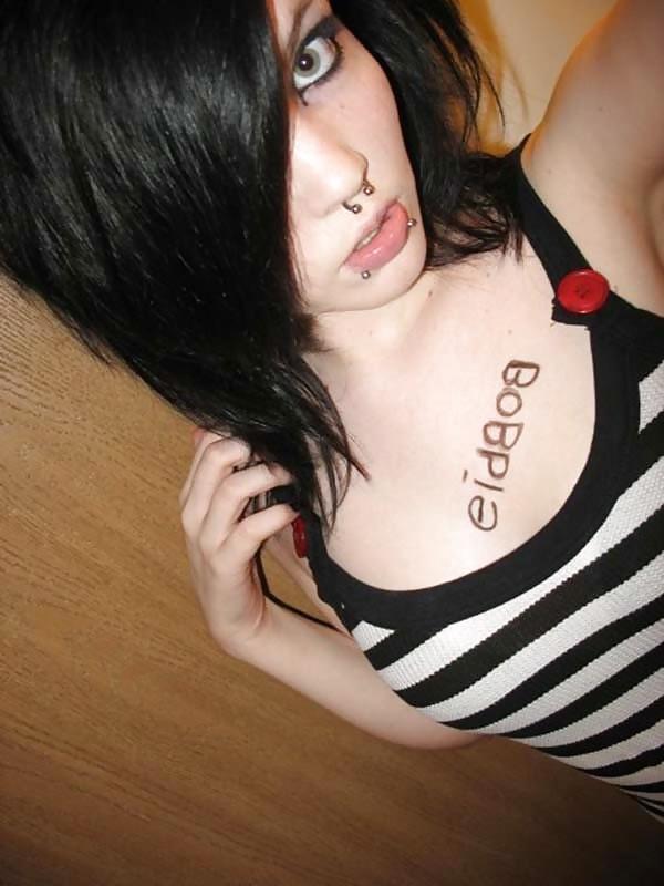 25P Moshe Loves Hot Teen Emo Girls