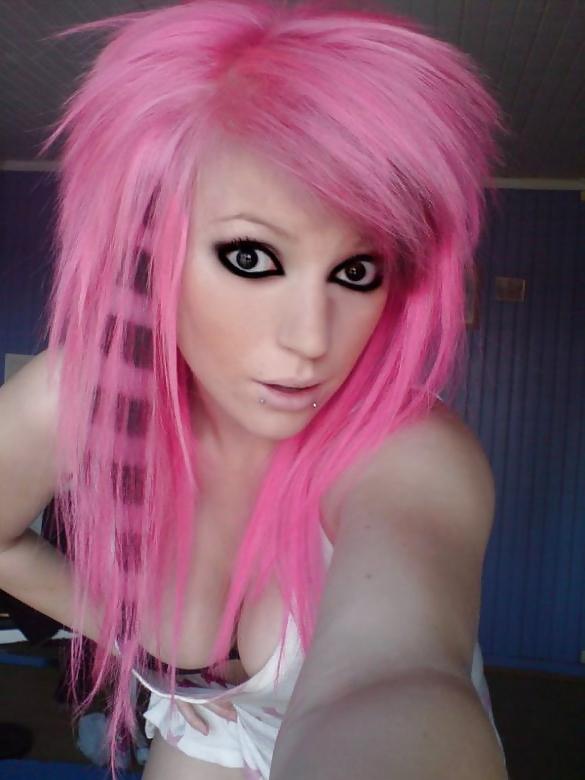 25P Moshe Loves Hot Teen Emo Girls