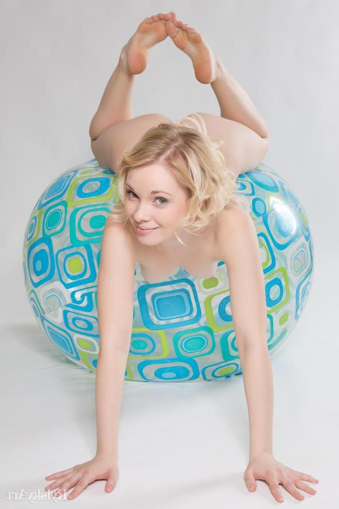 16P Blonde girl Feeona A has some fun with her giant ball