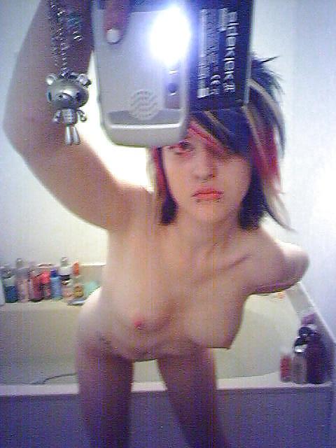 25P Emo's are Hot