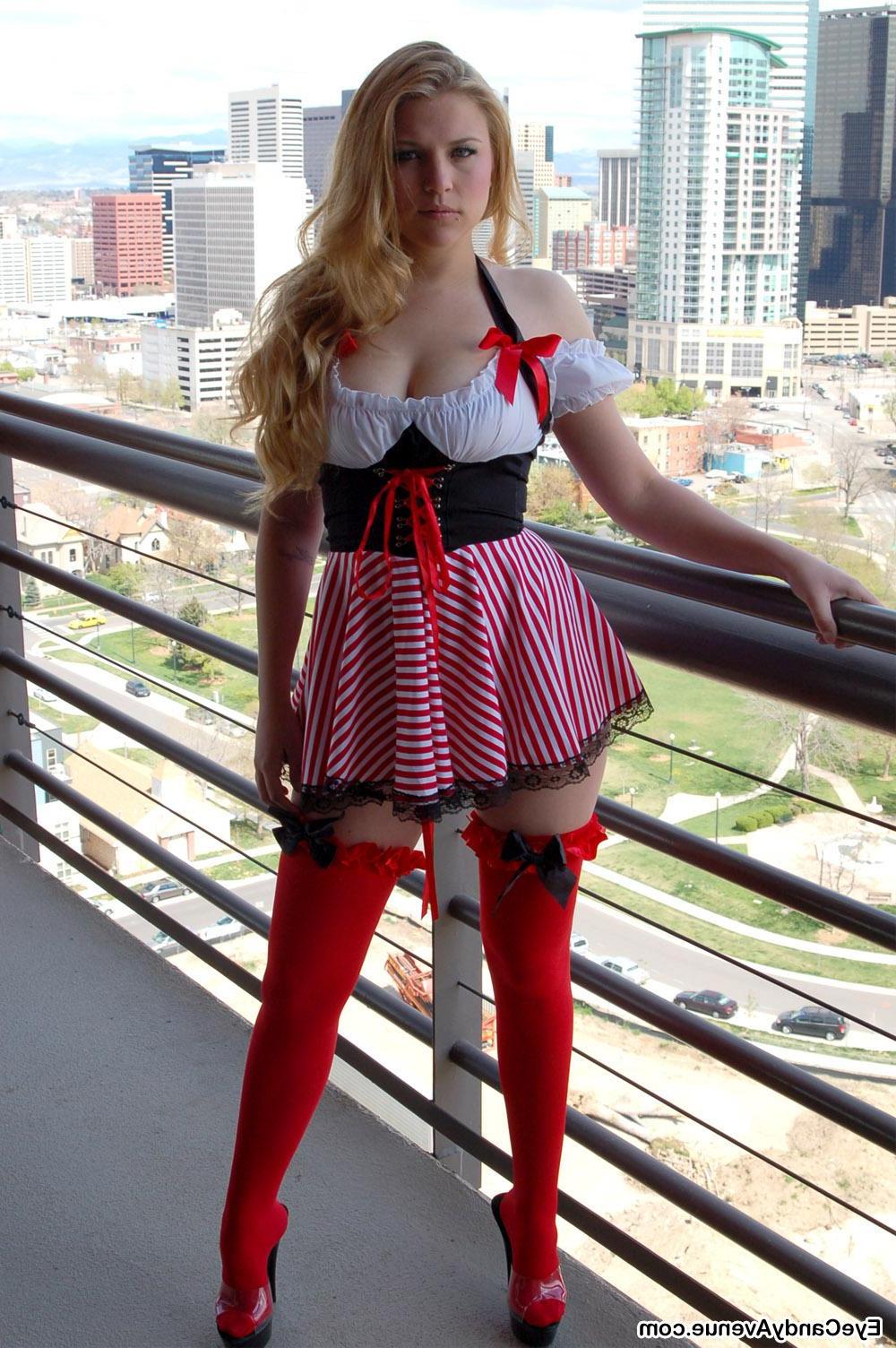 16P Aargg Matey! Gemini's hot booty is worth walking the plank for