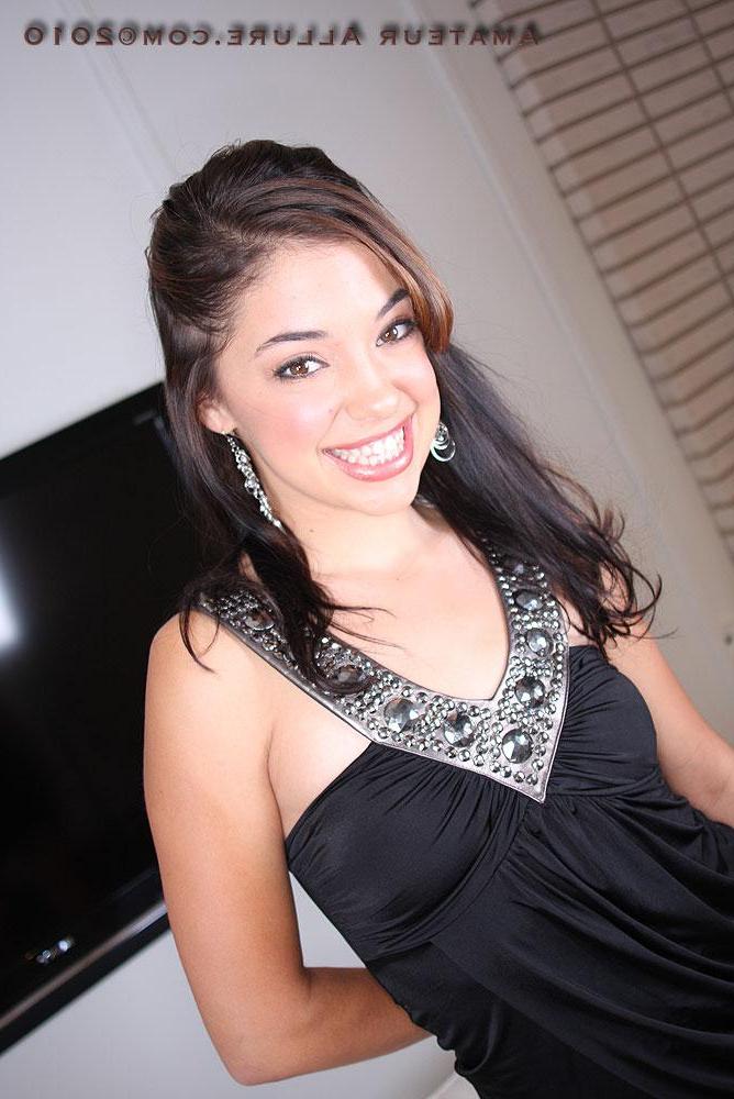 16P Stunning teen with perky tits spreads and blows big cock