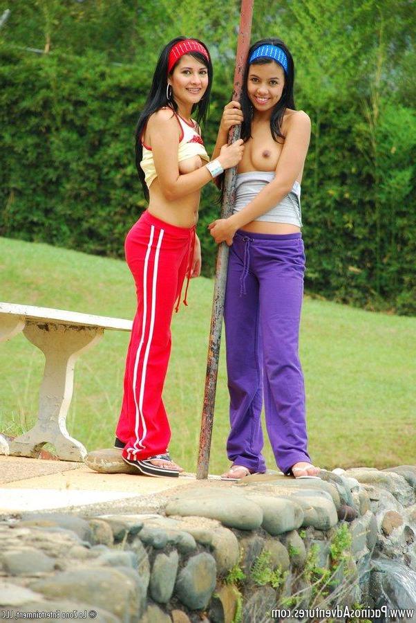 15P Gigi Spice and Maria have amazing lesbian sex with a strap on