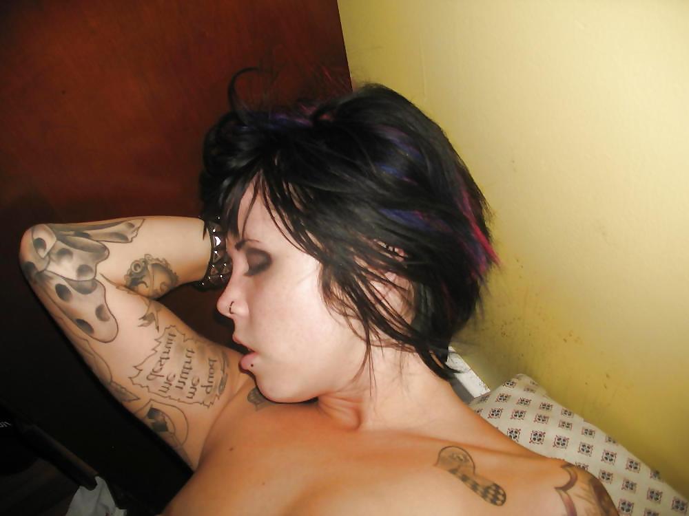 15P Emo chicks