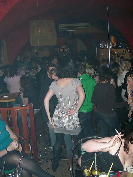 25P Hen With Stripper
