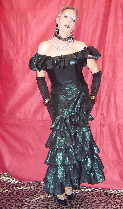 20P Master's sissy faggot steven jones