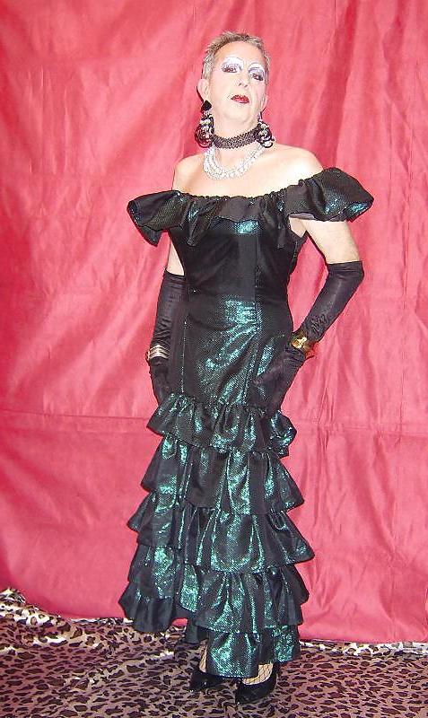 20P Master's sissy faggot steven jones