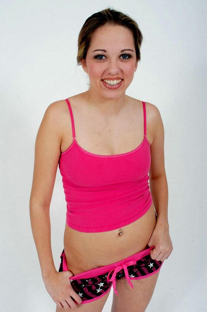 16P Hot Haley stripping in the studio