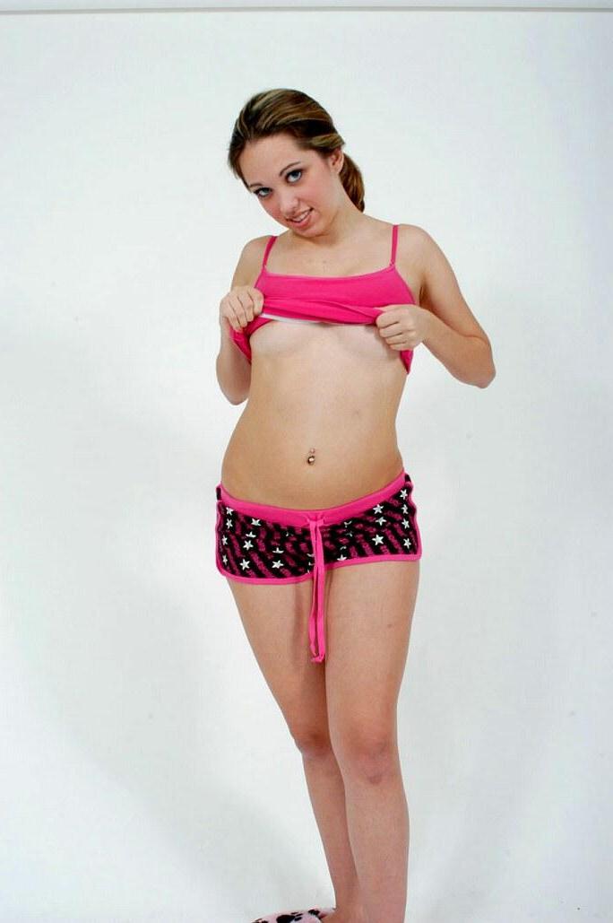 16P Hot Haley stripping in the studio